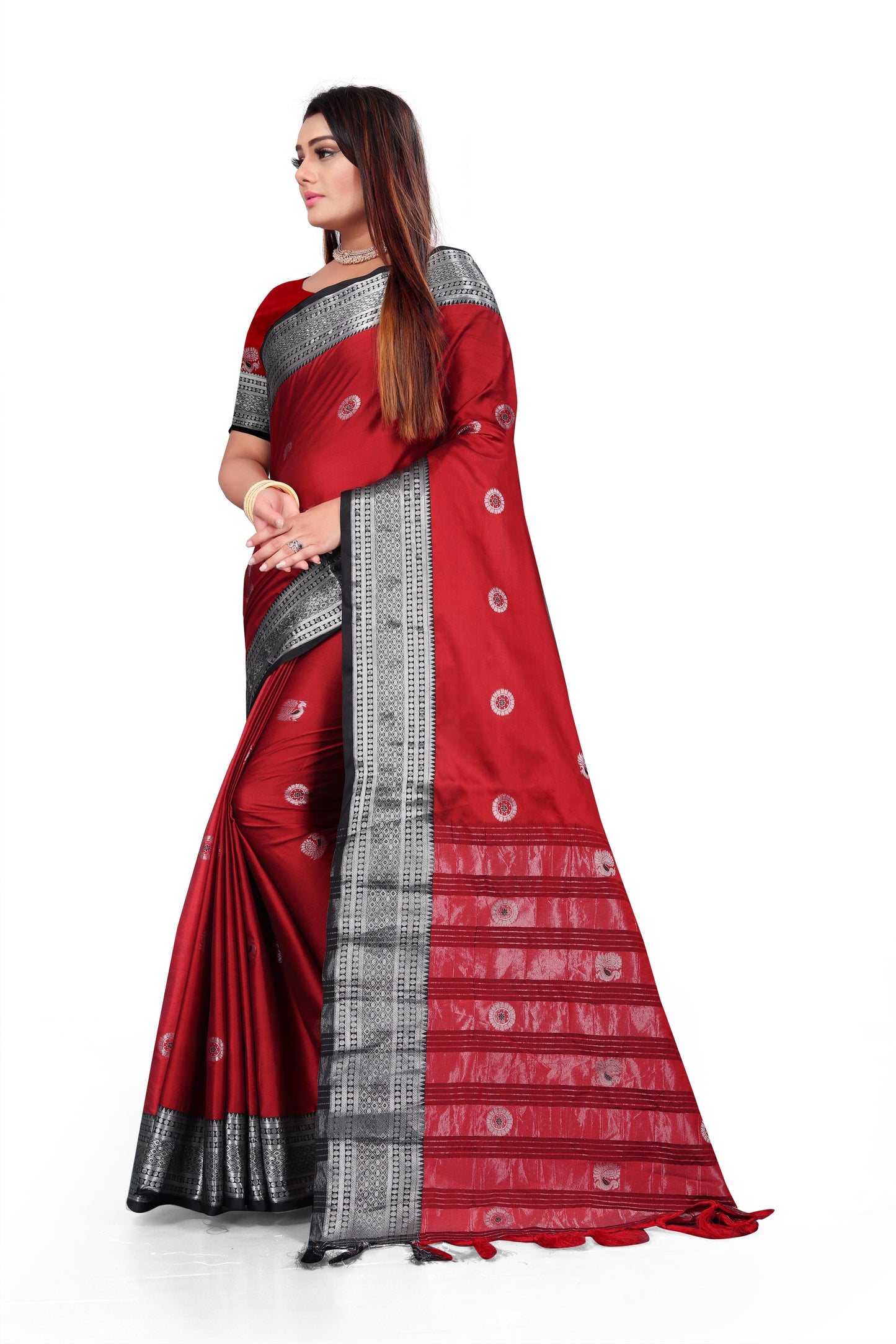 An Beautiful Zari Woven Cotton Saree